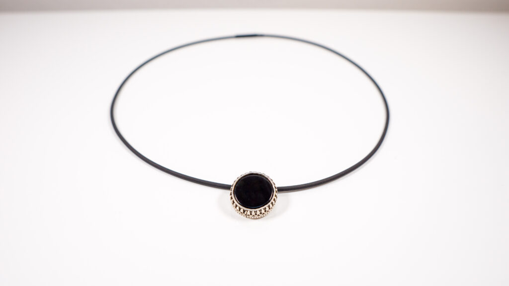 Ankastück Halskette mit schwarzem Onyx in Krönchenfassung
